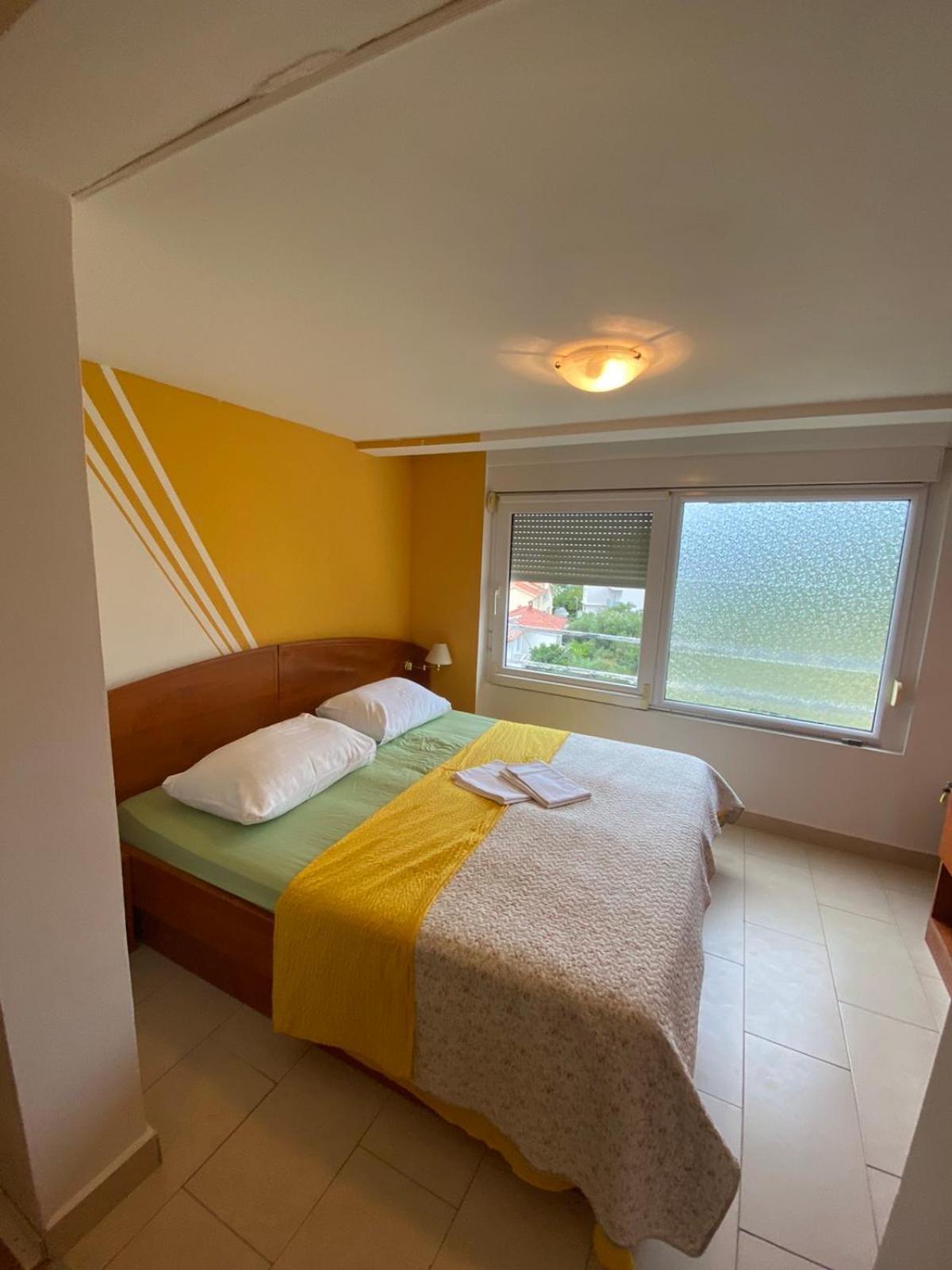 Apartments Chiara Rab Town Exterior photo